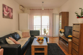 Holiday apartment in Budva  Будва